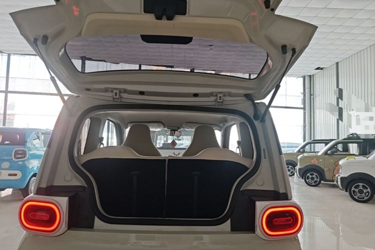 Used Wuling Hongguang MINIEV 2024 3rd Generation 215km Youth Edition Trunk
