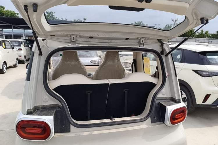 Used Wuling Hongguang MINIEV 2024 3rd Generation 215km Youth Edition Trunk