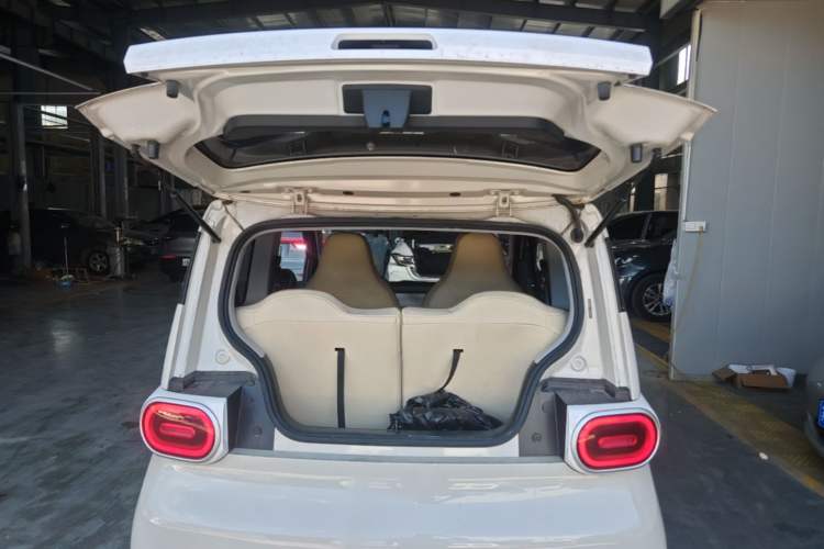 Used Wuling Hongguang MINIEV 2024 3rd Generation 215km Youth Edition Trunk