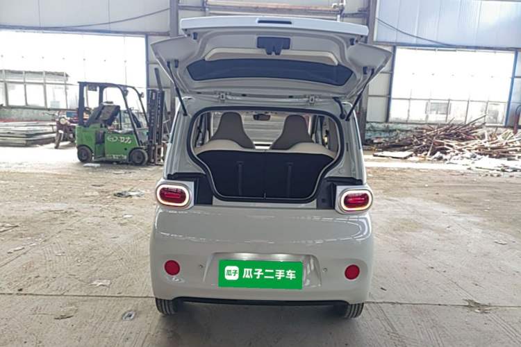 Used Wuling Hongguang MINIEV 2024 3rd Generation 215km Youth Edition Trunk