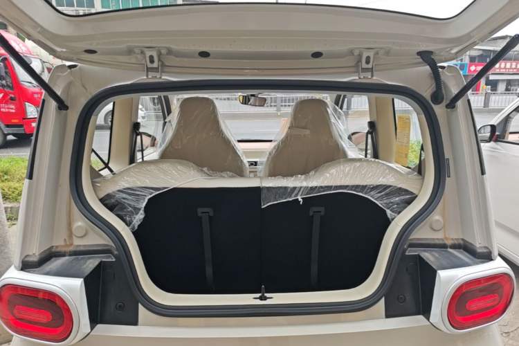 Used Wuling Hongguang MINIEV 2024 3rd Generation 215km Youth Edition Trunk