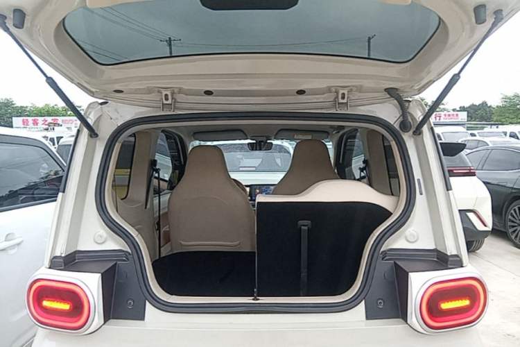 Used Wuling Hongguang MINIEV 2024 3rd Generation 215km Youth Edition Trunk