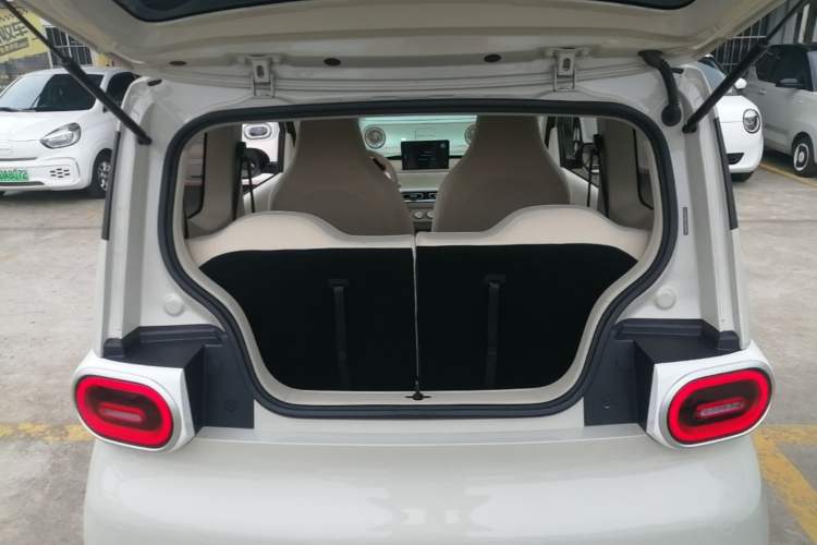 Used Wuling Hongguang MINIEV 2024 3rd Generation 215km Youth Edition Trunk