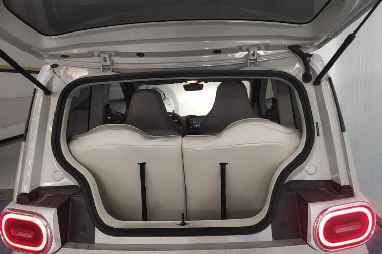 Used Wuling Hongguang MINIEV 2024 3rd Generation 215km Youth Edition Trunk