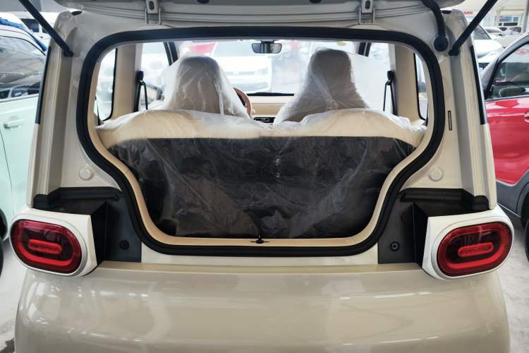 Used Wuling Hongguang MINIEV 2024 3rd Generation 215km Youth Edition Trunk
