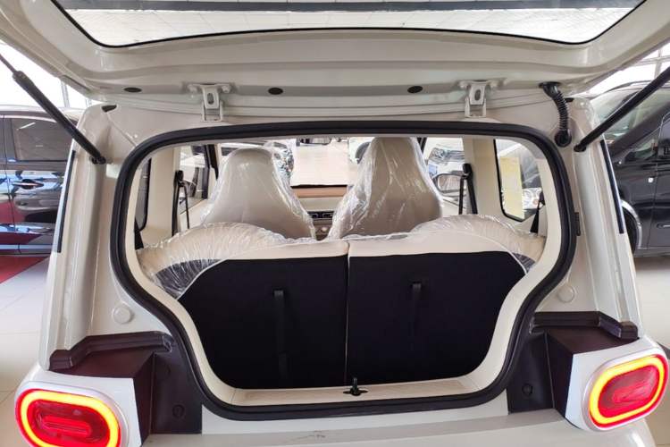 Used Wuling Hongguang MINIEV 2024 3rd Generation 215km Youth Edition Trunk