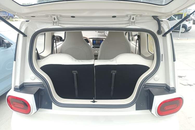 Used Wuling Hongguang MINIEV 2024 3rd Generation 215km Youth Edition Trunk
