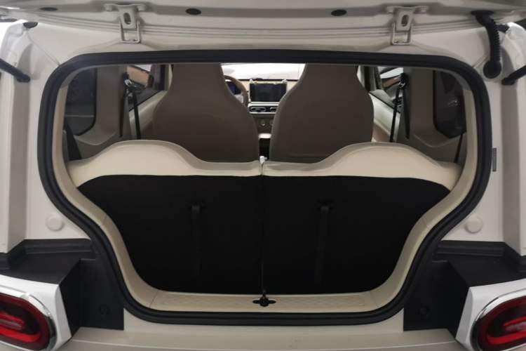 Used Wuling Hongguang MINIEV 2024 3rd Generation 215km Advanced Version Trunk