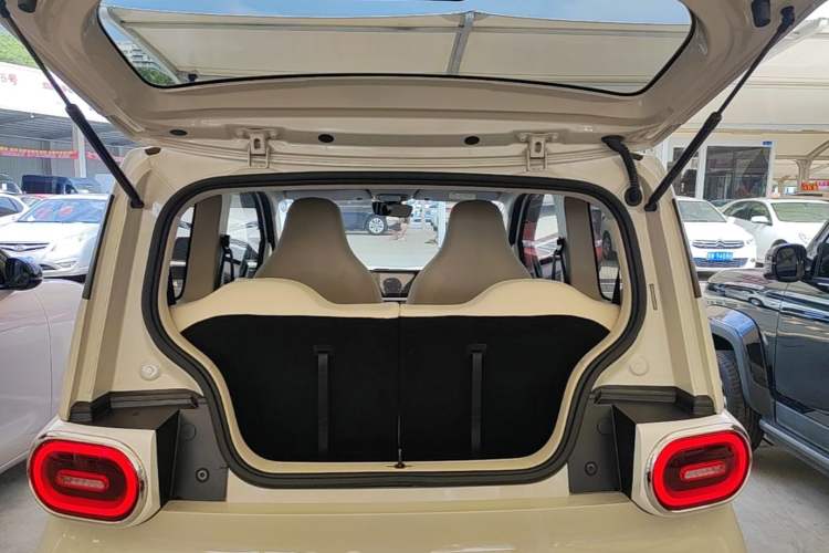 Used Wuling Hongguang MINIEV 2024 3rd Generation 215km Advanced Version Trunk