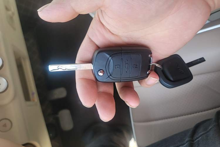 Used Wuling Hongguang MINIEV 2024 3rd Generation 215km Youth Edition Vehicle Key