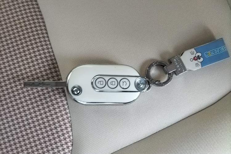 Used Wuling Hongguang MINIEV 2024 3rd Generation 215km Youth Edition Vehicle Key