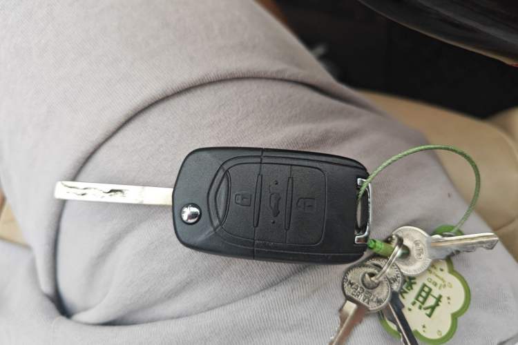 Used Wuling Hongguang MINIEV 2024 3rd Generation 215km Youth Edition Vehicle Key