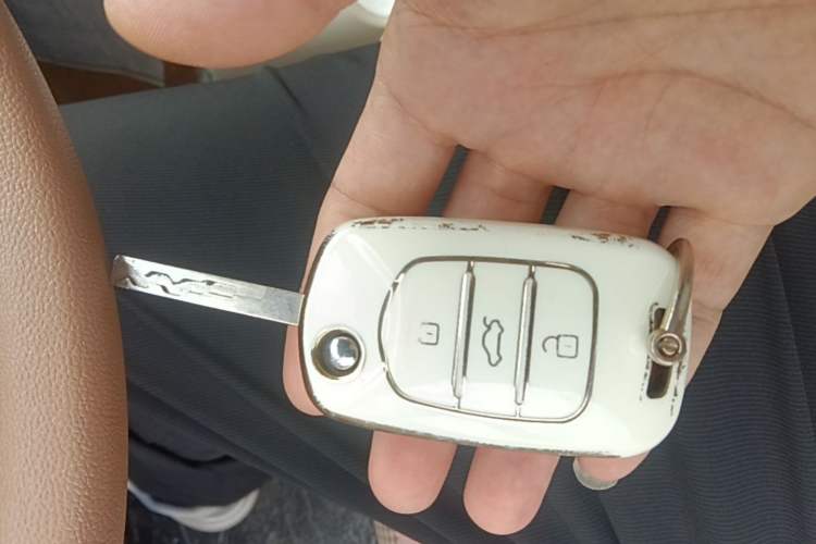 Used Wuling Hongguang MINIEV 2024 3rd Generation 215km Youth Edition Vehicle Key