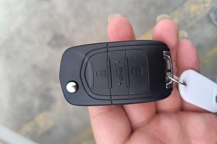 Used Wuling Hongguang MINIEV 2024 3rd Generation 215km Youth Edition Vehicle Key