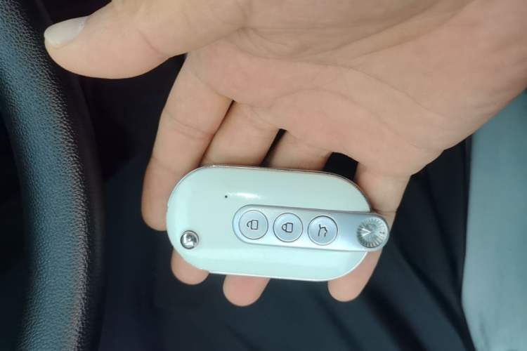 Used Wuling Hongguang MINIEV 2024 Third Generation 120 km Vehicle Key
