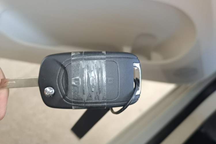 Used Wuling Hongguang MINIEV 2024 3rd Generation 215km Youth Edition Vehicle Key