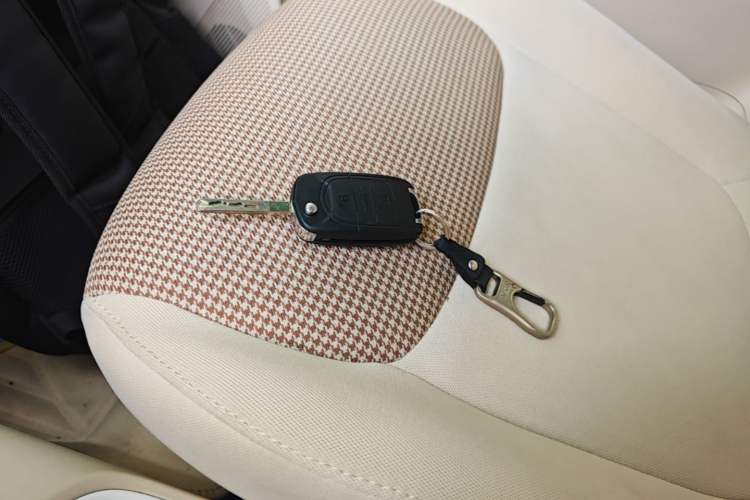 Used Wuling Hongguang MINIEV 2024 3rd Generation 215km Youth Edition Vehicle Key