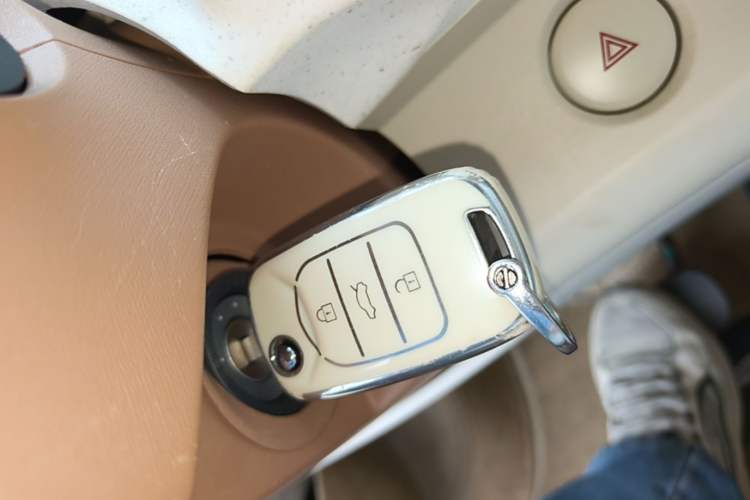 Used Wuling Hongguang MINIEV 2024 3rd Generation 215km Youth Edition Vehicle Key