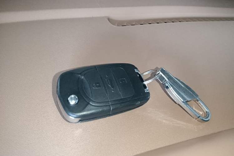 Used Wuling Hongguang MINIEV 2024 3rd Generation 215km Youth Edition Vehicle Key