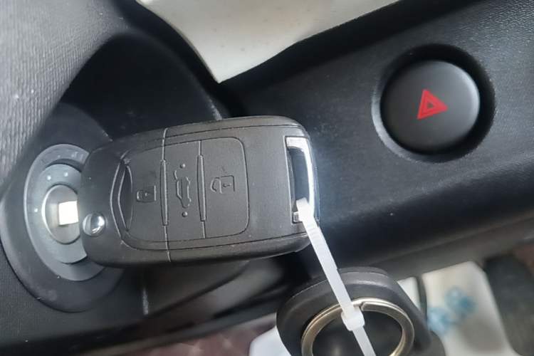 Used Wuling Hongguang MINIEV 2024 3rd Generation 215km Youth Edition Vehicle Key