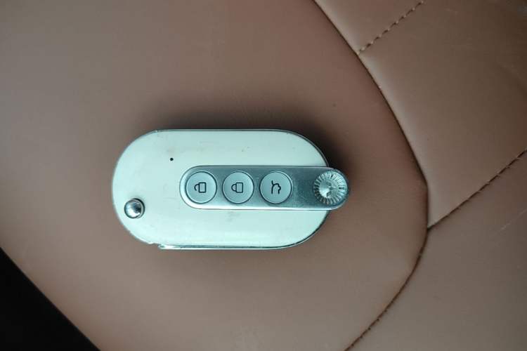 Used Wuling Hongguang MINIEV 2024 3rd Generation 215km Advanced Version Vehicle Key