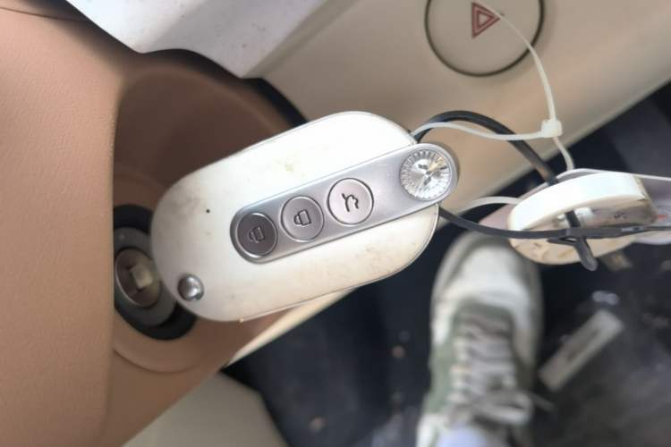 Used Wuling Hongguang MINIEV 2024 3rd Generation 215km Advanced Version Vehicle Key