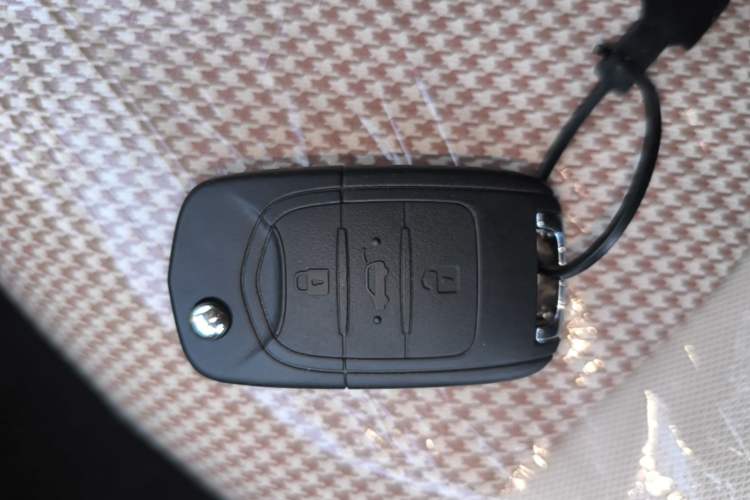 Used Wuling Hongguang MINIEV 2024 3rd Generation 215km Youth Edition Vehicle Key