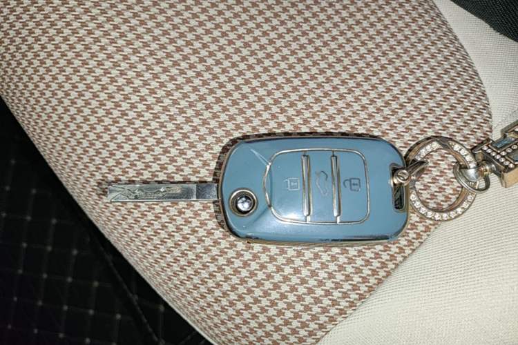 Used Wuling Hongguang MINIEV 2024 3rd Generation 215km Youth Edition Vehicle Key