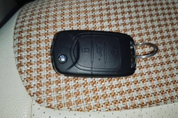 Used Wuling Hongguang MINIEV 2024 3rd Generation 215km Youth Edition Vehicle Key