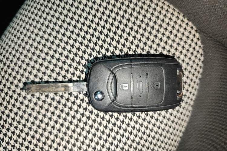 Used Wuling Hongguang MINIEV 2024 3rd Generation 215km Youth Edition Vehicle Key