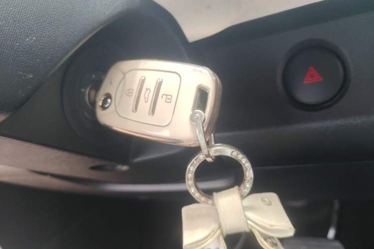 Used Wuling Hongguang MINIEV 2024 3rd Generation 215km Advanced Version Vehicle Key