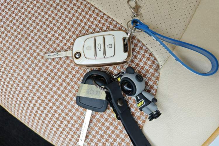 Used Wuling Hongguang MINIEV 2024 3rd Generation 215km Youth Edition Vehicle Key