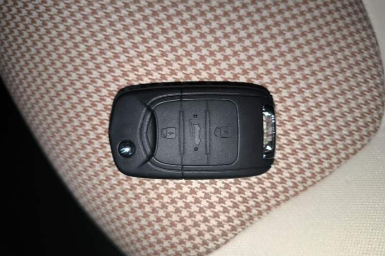 Used Wuling Hongguang MINIEV 2024 3rd Generation 215km Youth Edition Vehicle Key