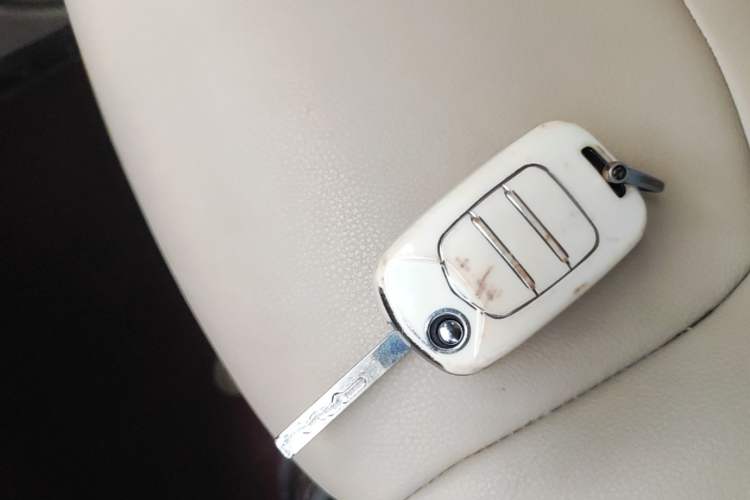 Used Wuling Hongguang MINIEV 2024 3rd Generation 215km Youth Edition Vehicle Key