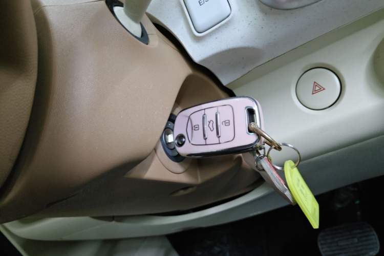 Used Wuling Hongguang MINIEV 2024 3rd Generation 215km Youth Edition Vehicle Key