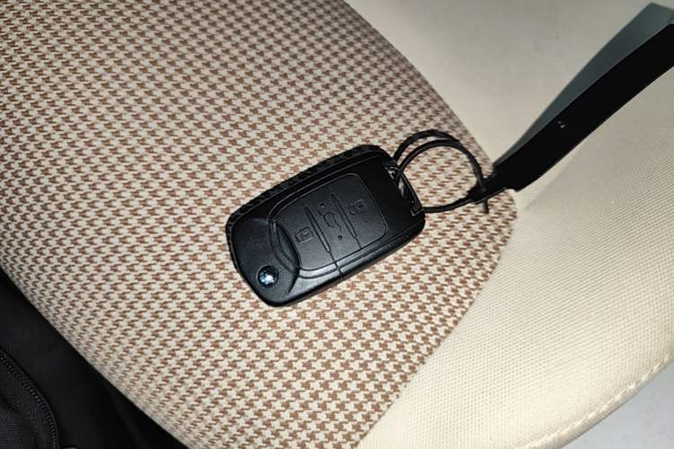 Used Wuling Hongguang MINIEV 2024 3rd Generation 215km Youth Edition Vehicle Key