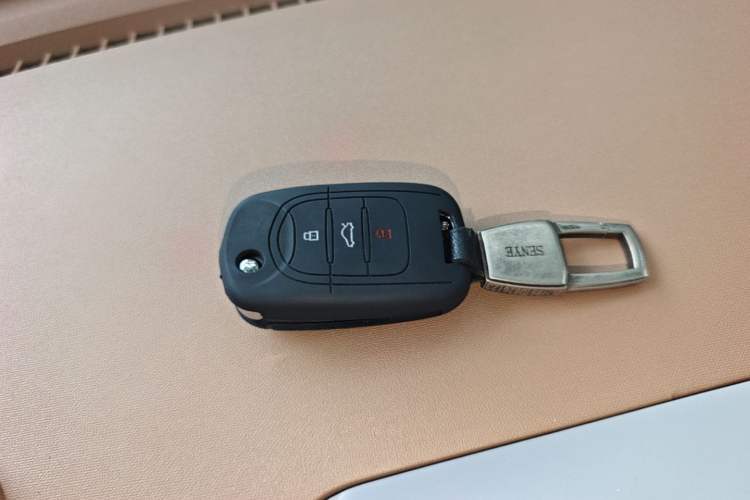 Used Wuling Hongguang MINIEV 2024 3rd Generation 215km Youth Edition Vehicle Key