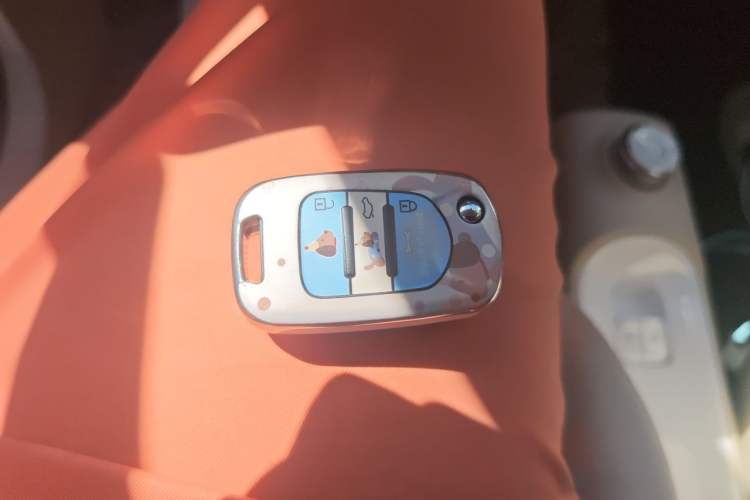 Used Wuling Hongguang MINIEV 2024 3rd Generation 215km Youth Edition Vehicle Key