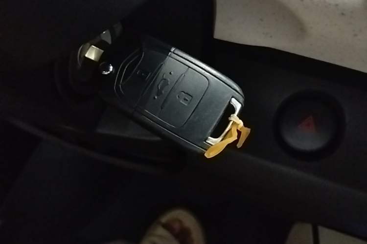 Used Wuling Hongguang MINIEV 2024 3rd Generation 215km Youth Edition Vehicle Key