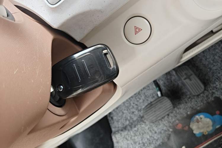Used Wuling Hongguang MINIEV 2024 3rd Generation 215km Youth Edition Vehicle Key