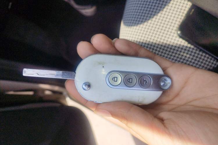 Used Wuling Hongguang MINIEV 2024 3rd Generation 215km Advanced Version Vehicle Key