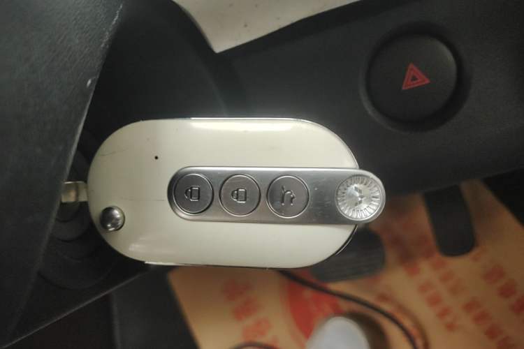Used Wuling Hongguang MINIEV 2024 3rd Generation 215km Advanced Version Vehicle Key