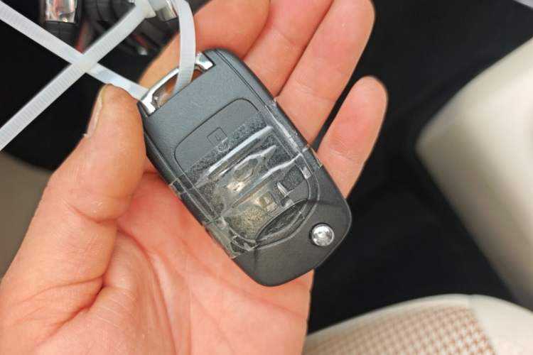 Used Wuling Hongguang MINIEV 2024 3rd Generation 215km Youth Edition Vehicle Key
