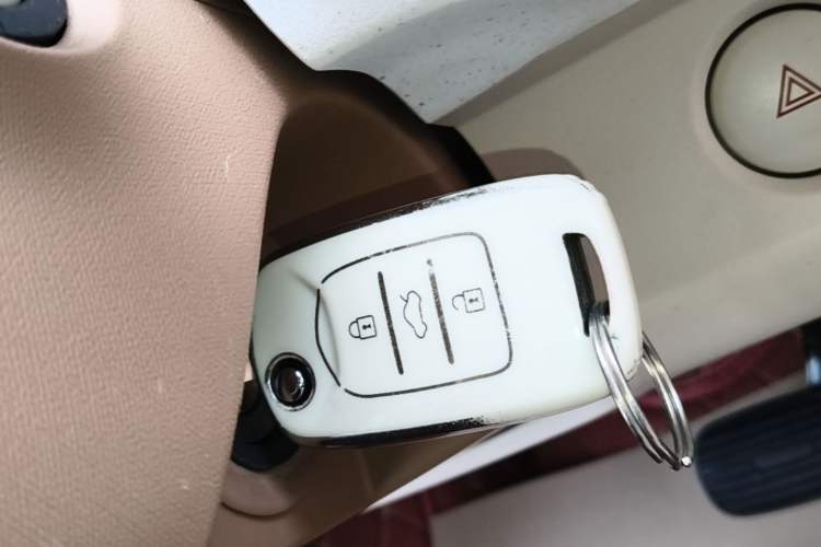 Used Wuling Hongguang MINIEV 2024 3rd Generation 215km Youth Edition Vehicle Key