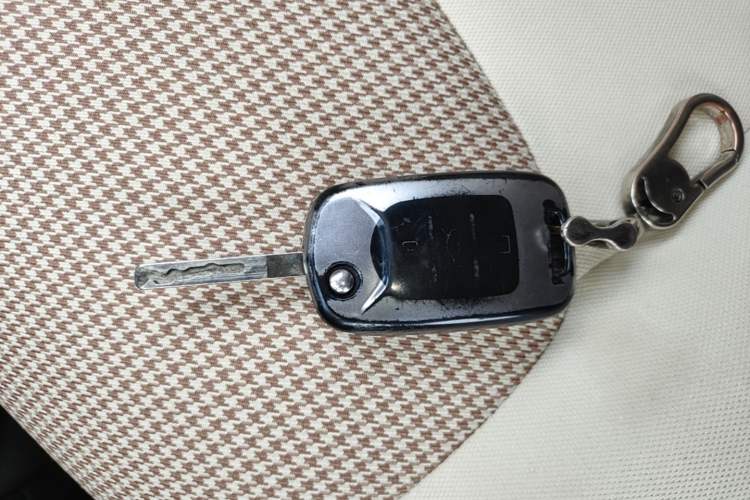 Used Wuling Hongguang MINIEV 2024 3rd Generation 215km Youth Edition Vehicle Key