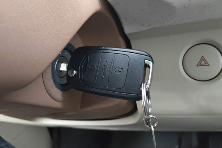 Used Wuling Hongguang MINIEV 2024 3rd Generation 215km Youth Edition Vehicle Key