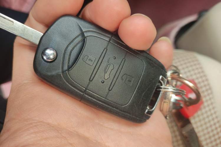 Used Wuling Hongguang MINIEV 2024 3rd Generation 215km Youth Edition Vehicle Key