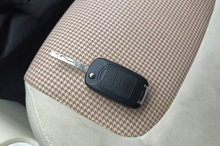 Used Wuling Hongguang MINIEV 2024 3rd Generation 215km Youth Edition Vehicle Key