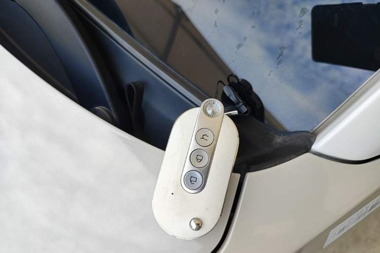 Used Wuling Hongguang MINIEV 2024 3rd Generation 215km Advanced Version Vehicle Key