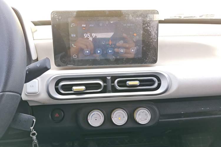 Used Wuling Hongguang MINIEV 2024 3rd Generation 215km Advanced Version Audio And AC Panel